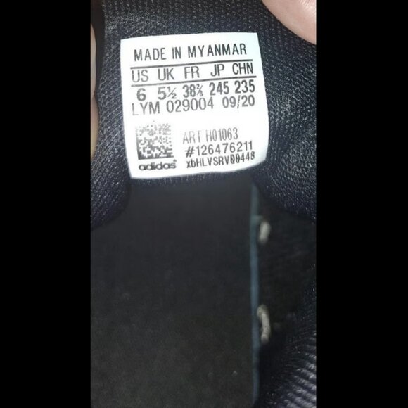 Adidas Youth Mid Top High Tops Black Stripe Red Letters Size 6 Boys Athletic GUC - Picture 6 of 7